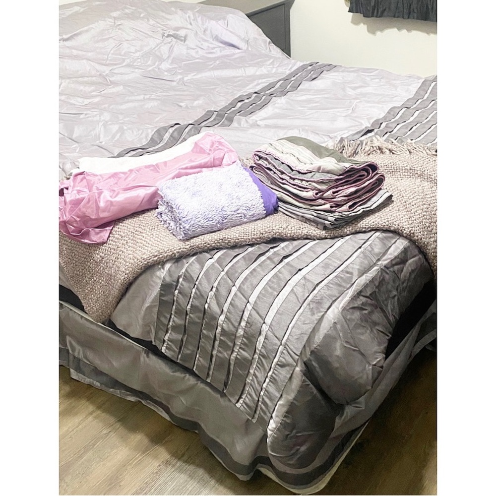 Sliver queen comforter set